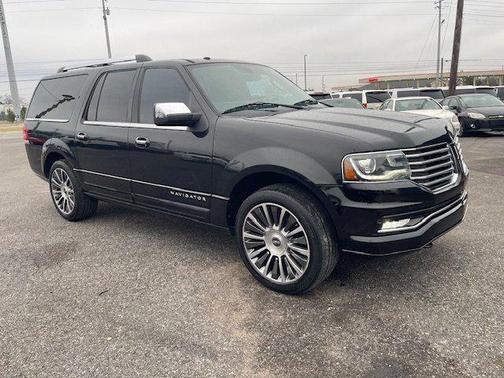 2015 Lincoln Navigator Base