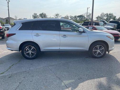 2018 INFINITI QX60 Base