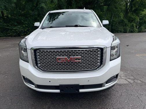 White 2016 GMC Yukon Denali