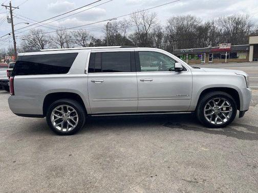 Silver 2017 GMC Yukon XL Denali