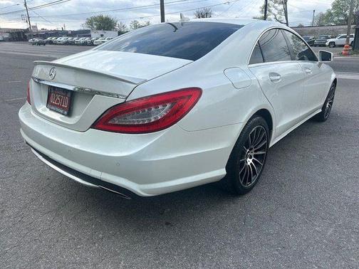 White 2013 Mercedes-Benz CLS-Class CLS 550 4MATIC