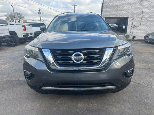 2019 Nissan Pathfinder SL