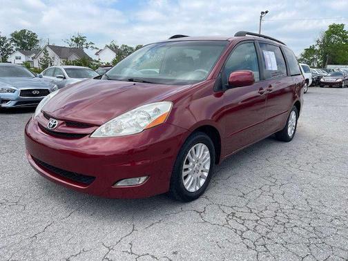 2010 Toyota Sienna XLE