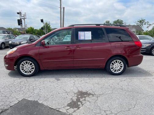 2010 Toyota Sienna XLE
