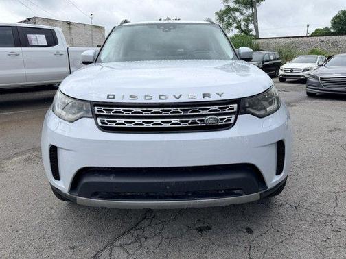 White 2018 Land Rover Discovery HSE Luxury
