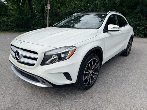 White 2015 Mercedes-Benz GLA-Class GLA 250