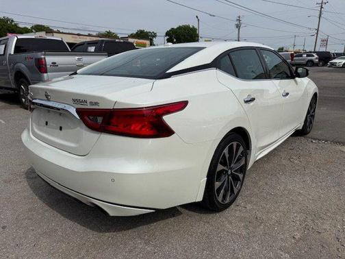 White 2016 Nissan Maxima 3.5 SR