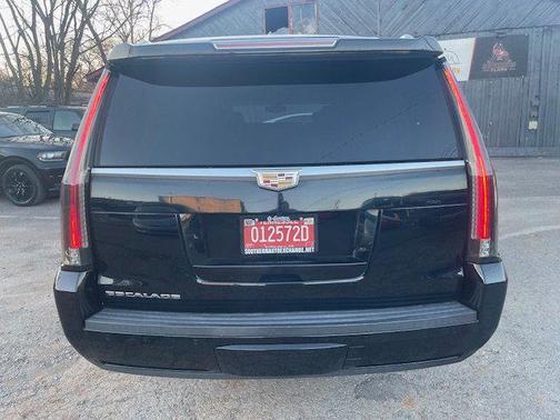 2019 Cadillac Escalade ESV Standard