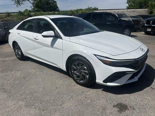 White 2024 Hyundai ELANTRA SEL