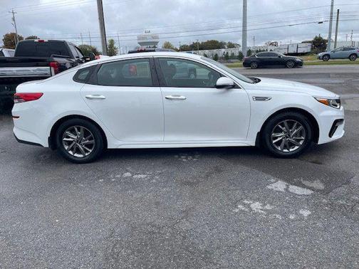 2019 Kia Optima LX