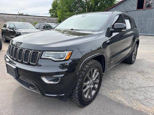 Black 2016 Jeep Grand Cherokee Limited