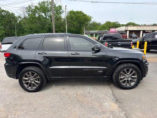 Black 2016 Jeep Grand Cherokee Limited