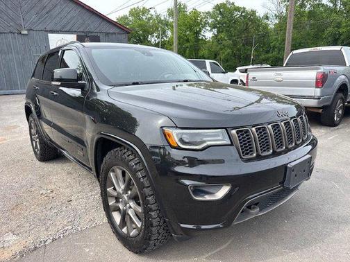 Black 2016 Jeep Grand Cherokee Limited