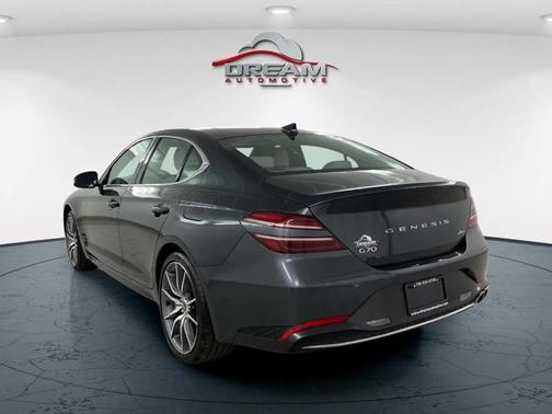 2023 Genesis G70 2.0T