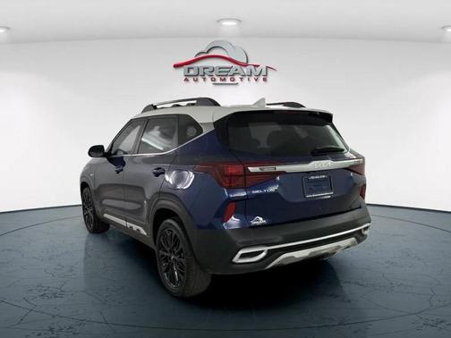 2022 Kia Seltos Nightfall