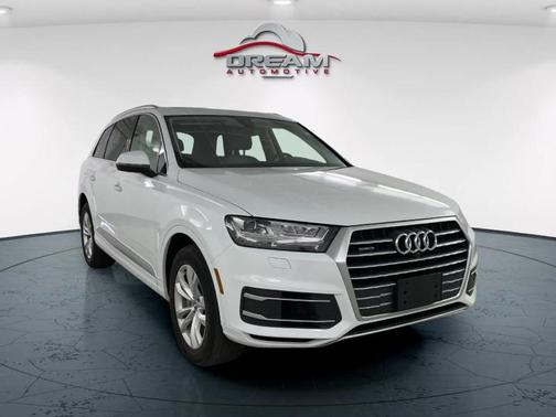 2019 Audi Q7 55 Premium Plus