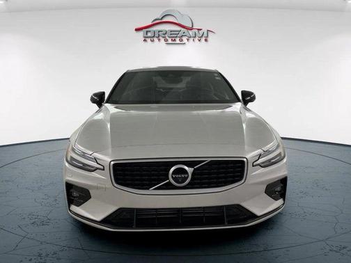 2019 Volvo S60 T5 R-Design