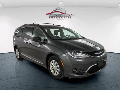 2018 Chrysler Pacifica Touring-L
