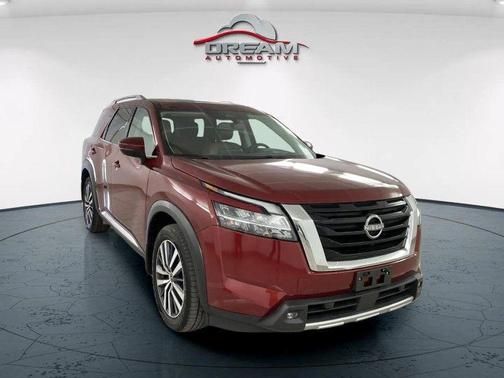 2022 Nissan Pathfinder Platinum