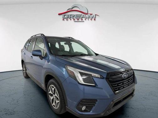 2023 Subaru Forester Premium