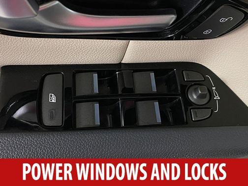 2016 Land Rover Range Rover Evoque SE