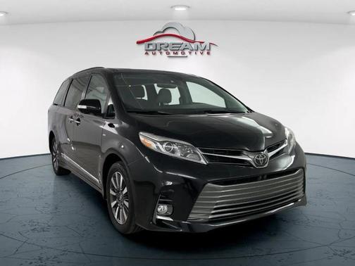 2019 Toyota Sienna Limited