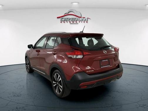 2019 Nissan Kicks SR