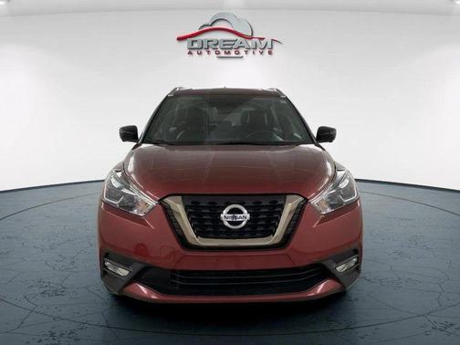 2019 Nissan Kicks SR