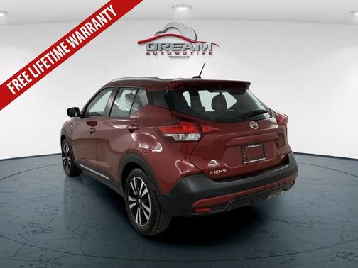 2019 Nissan Kicks SR