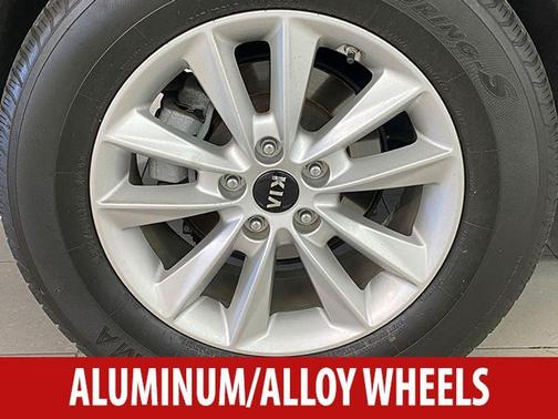 2019 Kia Sorento LX V6