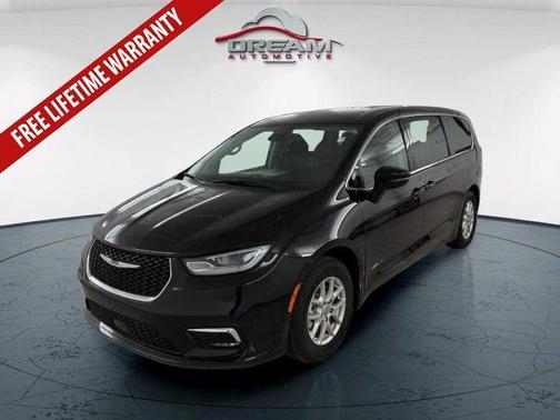 2024 Chrysler Pacifica Touring-L