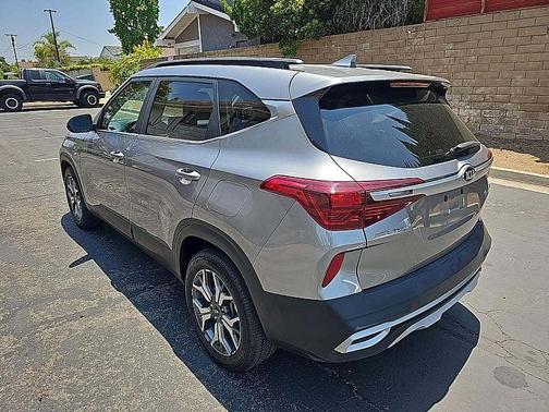 2021 Kia Seltos EX