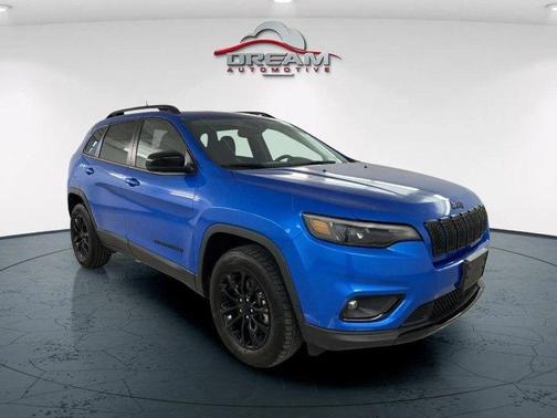 2023 Jeep Cherokee Altitude Lux