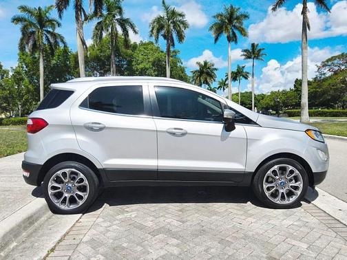 2021 Ford EcoSport Titanium