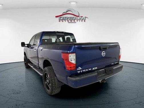 2016 Nissan Titan XD SL