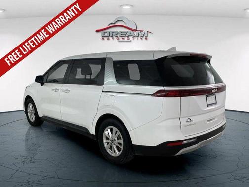 2023 Kia Carnival LX
