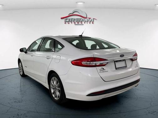 2017 Ford Fusion Hybrid SE