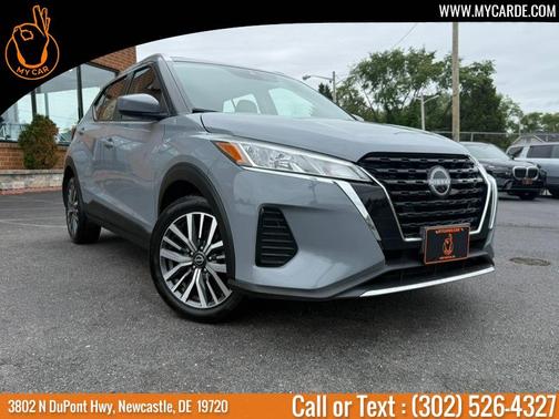 Boulder Gray Metallic 2024 Nissan Kicks SV
