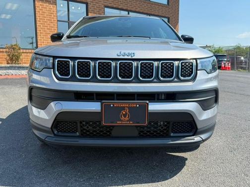 Billet Silver Metallic Clearcoat 2023 Jeep Compass Sport