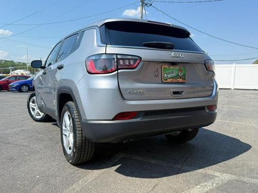 Billet Silver Metallic Clearcoat 2023 Jeep Compass Sport