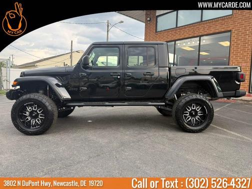 Black Clearcoat 2022 Jeep Gladiator Sport
