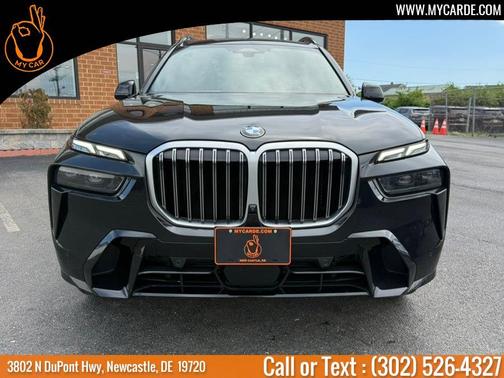 Black Sapphire Metallic 2023 BMW X7 xDrive40i