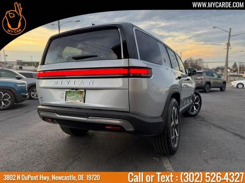 2024 Rivian R1S Adventure