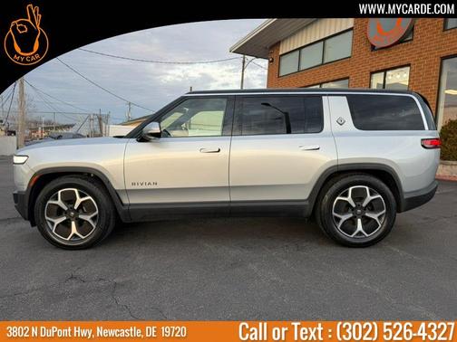 2024 Rivian R1S Adventure