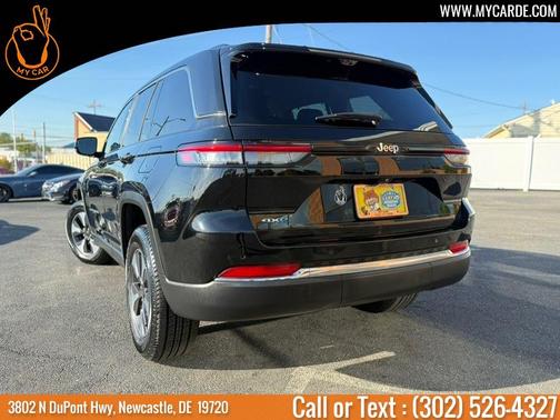 Diamond Black 2022 Jeep Grand Cherokee 4xe Base