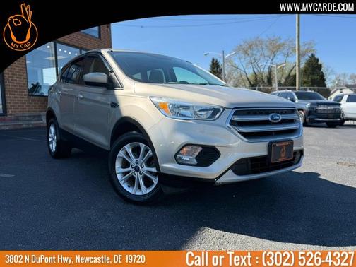 White Gold Metallic 2017 Ford Escape SE