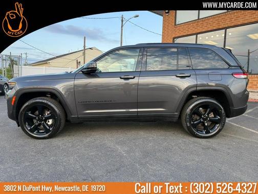 Metallic 2023 Jeep Grand Cherokee Limited