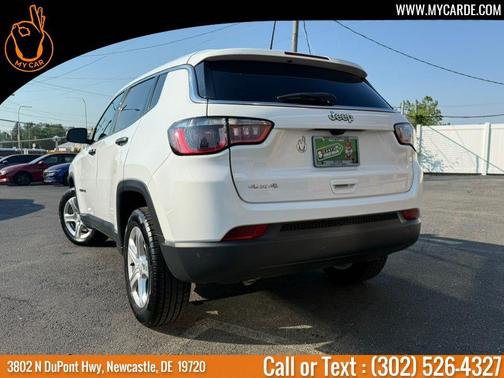 Bright White Clearcoat 2023 Jeep Compass Sport