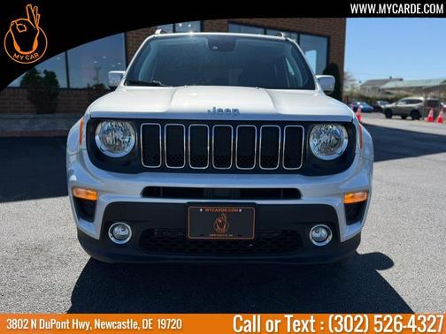 Glacier Metallic 2021 Jeep Renegade Latitude