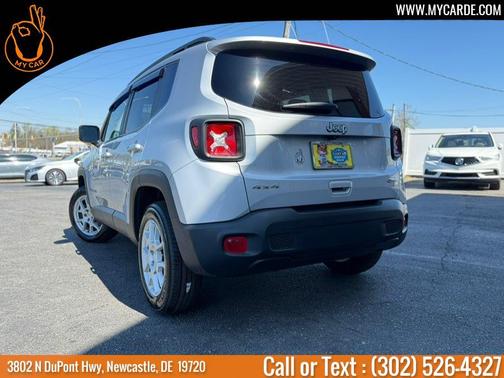 Glacier Metallic 2021 Jeep Renegade Latitude